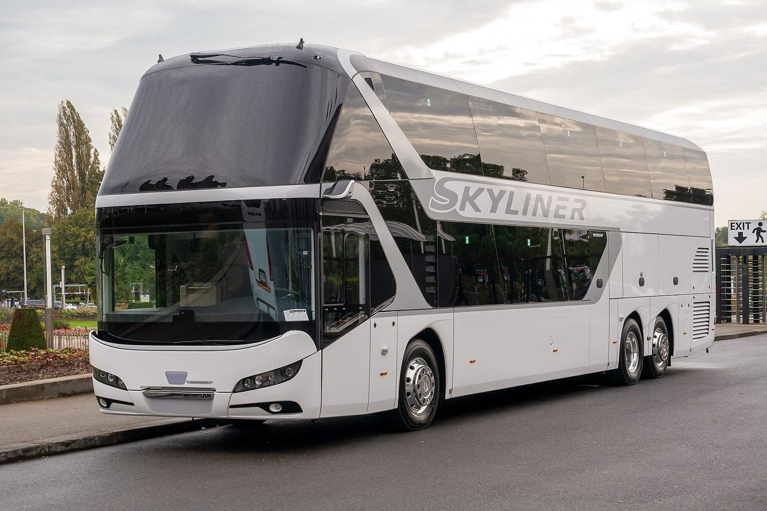 Doppeldecker für internationale Gruppenreisen